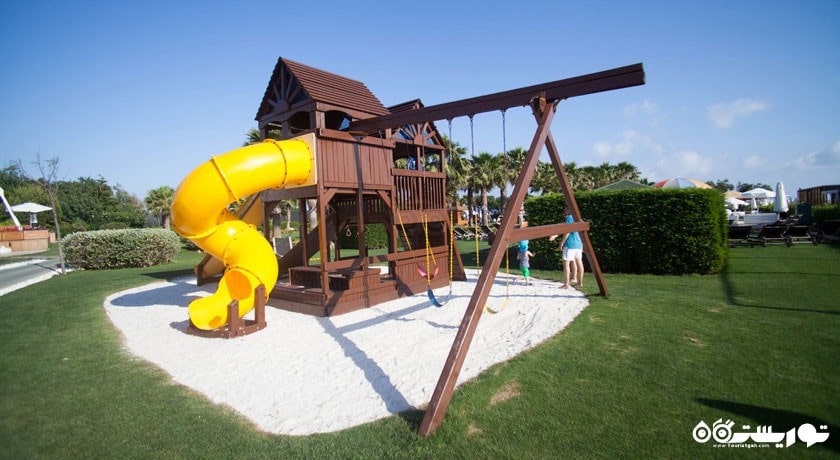 محوطه بازی کودکان